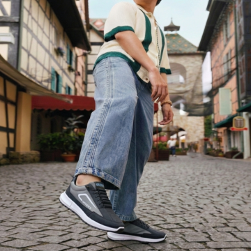 𝐀𝐔𝐑𝐀 𝐒𝐓𝐄𝐏𝐙 : 𝐒𝐭𝐫𝐞𝐞𝐭𝐖𝐚𝐥𝐤 𝐒𝐡𝐨𝐞𝐬 𝐁𝐥𝐚𝐜𝐤.